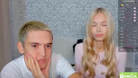 Snapshot of eshcka chatting on October 25, 2025, 2:24 pm Megan and Brad online show from October 25, 2025, 2:24 pm