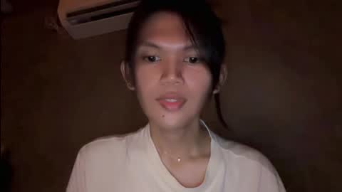 Snapshot of esilchan chatting on February 8, 2026, 6:06 am Chelliane online show from February 8, 2026, 6:06 am