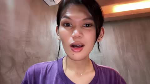 Snapshot of esilchan chatting on February 17, 2026, 11:18 am Chelliane online show from February 17, 2026, 11:18 am