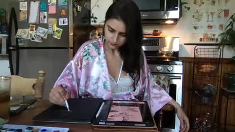 Snapshot of esimaralda chatting on June 12, 2026, 9:14 pm esimaralda online show from June 12, 2026, 9:14 pm