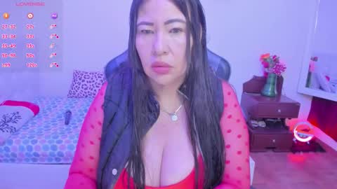 esme online show from October 5, 2025, 1:31 pm