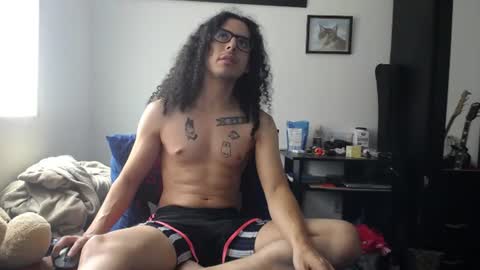 Esnider online show from July 5, 2026, 4:47 pm