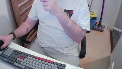 Snapshot of essex_wild chatting on April 4, 2026, 7:33 pm Morph online show from April 4, 2026, 7:33 pm