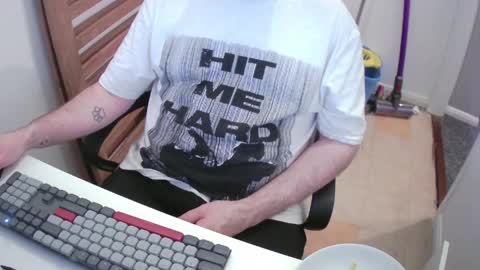 Snapshot of essex_wild chatting on April 8, 2026, 7:58 pm Morph online show from April 8, 2026, 7:58 pm