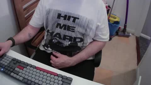 Snapshot of essex_wild chatting on April 10, 2026, 8:57 pm Morph online show from April 10, 2026, 8:57 pm