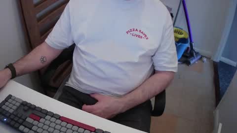 Snapshot of essex_wild chatting on April 15, 2026, 9:05 am Morph online show from April 15, 2026, 9:05 am
