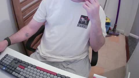 Snapshot of essex_wild chatting on April 19, 2026, 7:49 pm Morph online show from April 19, 2026, 7:49 pm