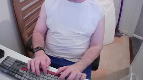 Snapshot of essex_wild chatting on May 8, 2026, 7:41 pm Morph online show from May 8, 2026, 7:41 pm