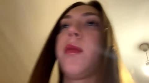 Snapshot of essiecutty chatting on November 23, 2025, 4:07 pm Kate online show from November 23, 2025, 4:07 pm