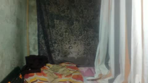 Snapshot of estancelee chatting on June 12, 2026, 7:29 am estancelee online show from June 12, 2026, 7:29 am