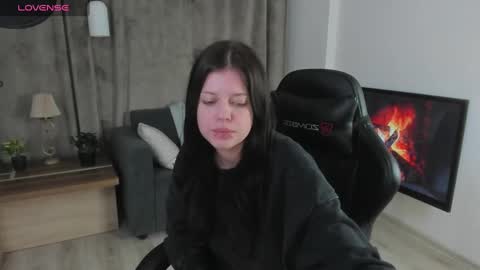 Snapshot of este_ria chatting on December 4, 2024, 3:26 am esteria online show from December 4, 2024, 3:26 am