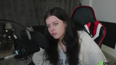 Snapshot of este_ria chatting on January 3, 2025, 2:54 am esteria online show from January 3, 2025, 2:54 am