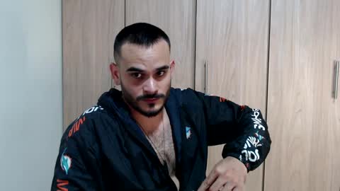 Snapshot of esteban_fer chatting on February 11, 2025, 7:23 am Esteban Fernandez online show from February 11, 2025, 7:23 am