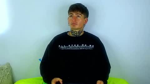 Esteban independent model online show from March 11, 2025, 12:06 pm