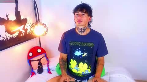 Esteban independent model online show from September 10, 2025, 11:10 am