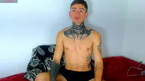 Snapshot of estebanchar_ chatting on April 25, 2026, 7:33 am Esteban independent model online show from April 25, 2026, 7:33 am