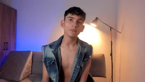 Esteban online show from February 17, 2025, 10:25 pm