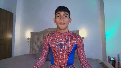 Esteban online show from September 12, 2025, 11:43 am