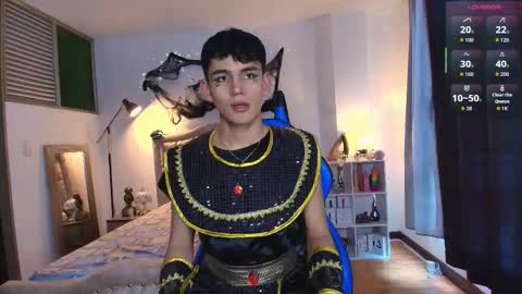 Esteban online show from October 31, 2025, 11:55 am