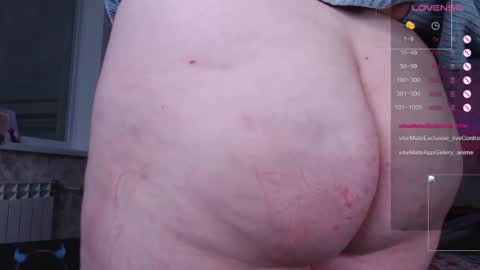 estelle_hicks online show from November 25, 2025, 6:41 pm