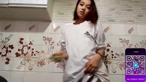 estellekirbo online show from February 20, 2026, 2:06 pm