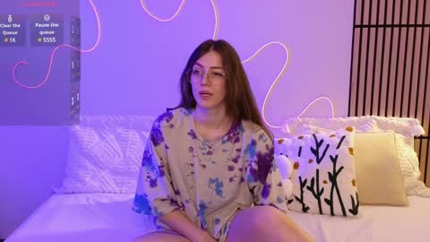 Ester online show from January 30, 2025, 1:55 am