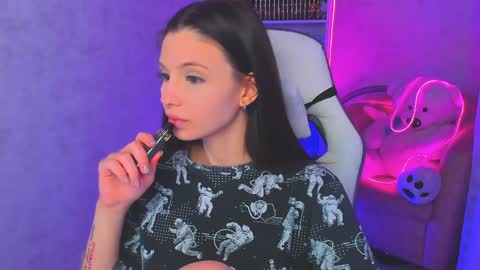 Ester online show from January 1, 2025, 11:51 pm