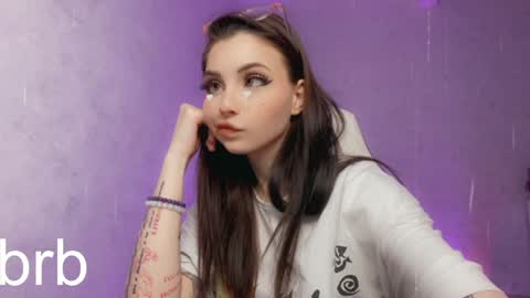 Ester online show from January 17, 2025, 11:07 pm