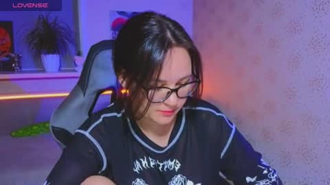 Snapshot of esterplayful chatting on September 11, 2025, 4:07 pm EsterPlayful online show from September 11, 2025, 4:07 pm
