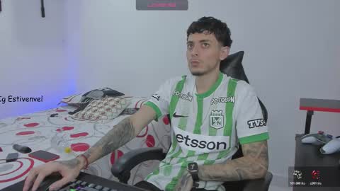 estivenvel online show from February 26, 2026, 1:59 am