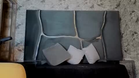 estrella05_ online show from October 9, 2025, 5:16 am