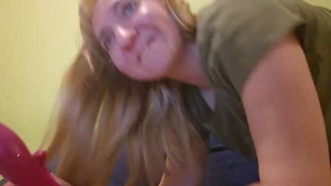 Snapshot of estrellawalters chatting on January 24, 2025, 5:42 pm estrellawalters online show from January 24, 2025, 5:42 pm