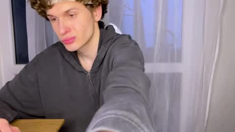 Alex online show from April 3, 2026, 4:49 pm