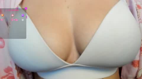 Snapshot of eternalmuse chatting on July 2, 2026, 9:04 am eternalmuse online show from July 2, 2026, 9:04 am