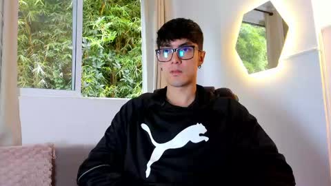 etham_wolf1 online show from May 31, 2026, 12:45 pm
