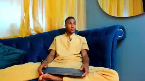 King Ethan online show from November 17, 2025, 2:56 pm