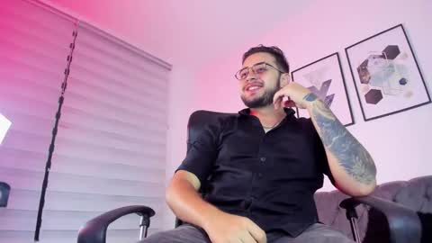 ethan_greacee online show from February 18, 2026, 12:23 pm