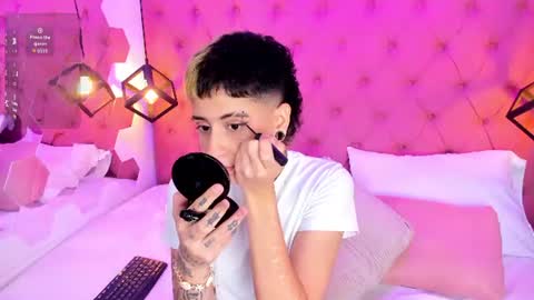 Snapshot of ethan_lennox_ chatting on July 30, 2026, 4:22 am Ethan online show from July 30, 2026, 4:22 am