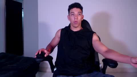 Snapshot of ethan_noir chatting on May 31, 2026, 9:27 pm Ethan Noir online show from May 31, 2026, 9:27 pm