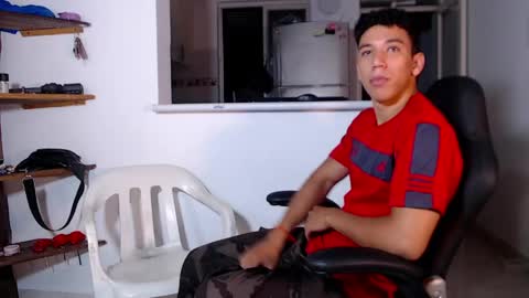 Snapshot of ethan_noir chatting on June 3, 2026, 4:48 am Ethan Noir online show from June 3, 2026, 4:48 am