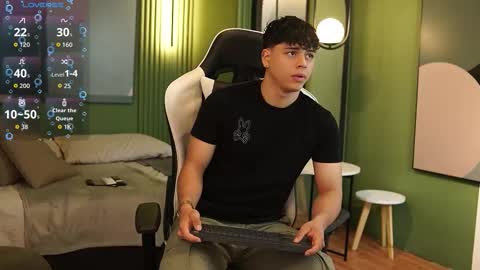 ethan_occonor online show from September 26, 2025, 1:37 pm