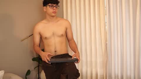 ethan_occonor online show from October 15, 2025, 12:27 pm