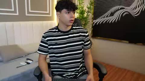 ethan_occonor online show from November 14, 2025, 1:21 pm