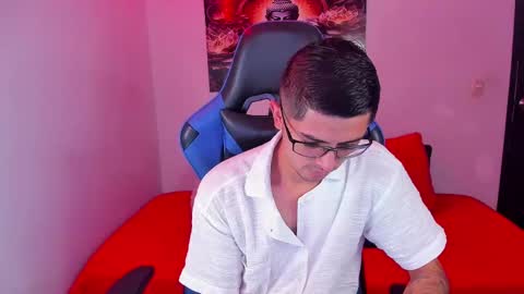 Snapshot of ethan_sai01 chatting on November 12, 2025, 11:36 pm ETHAN SAI online show from November 12, 2025, 11:36 pm