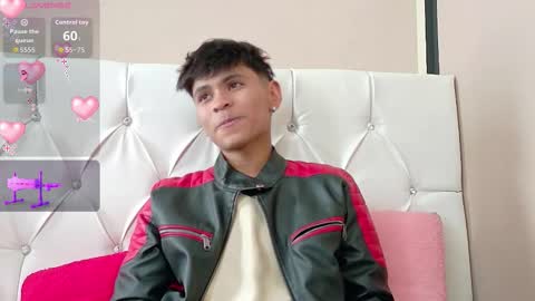 Ethan online show from October 28, 2025, 8:44 pm