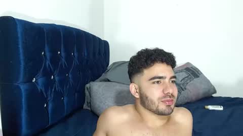 Ethan online show from February 5, 2025, 11:28 pm