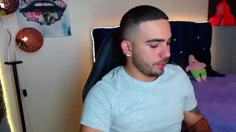 Snapshot of ethanhairy chatting on April 28, 2026, 7:08 pm Ethan online show from April 28, 2026, 7:08 pm