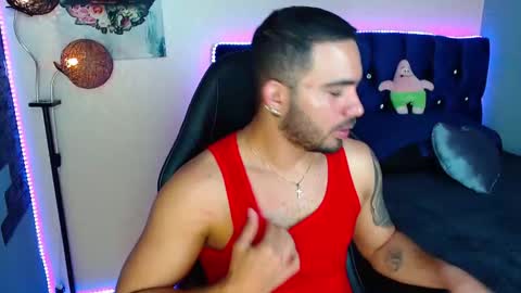 Snapshot of ethanhairy chatting on May 16, 2026, 8:18 pm Ethan online show from May 16, 2026, 8:18 pm