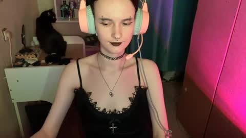 Snapshot of eunabiddlecome chatting on May 16, 2026, 10:47 am Kate online show from May 16, 2026, 10:47 am