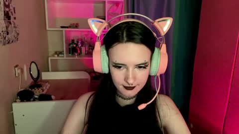 Snapshot of eunabiddlecome chatting on May 20, 2026, 5:13 am Kate online show from May 20, 2026, 5:13 am